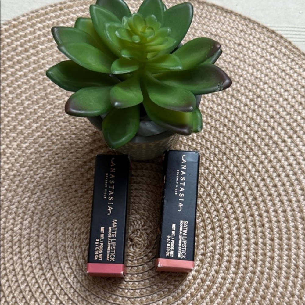 Anastasia Beverly Hills 🔥 Matte Lipstick and Satin Lipstick